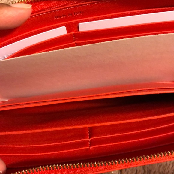 Celine Wallet ❤️ - Picture 7 of 8